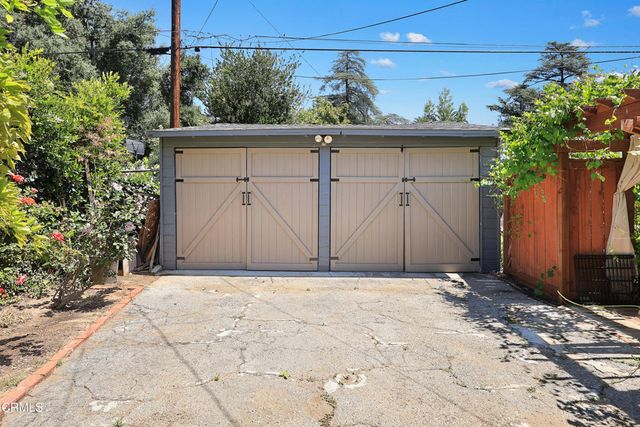 2122 Navarro Avenue, Altadena, CA 91001