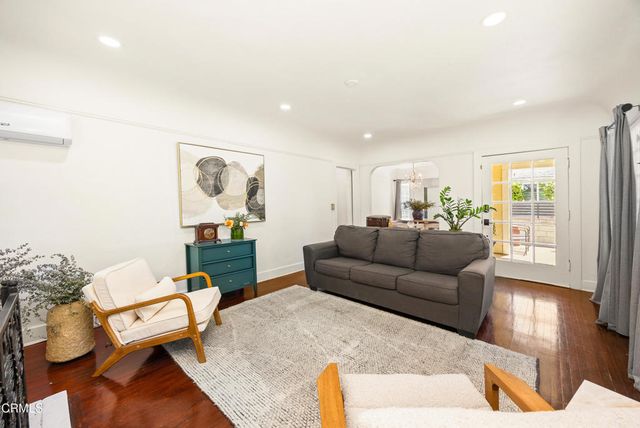 2122 Navarro Avenue, Altadena, CA 91001