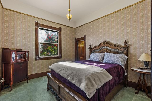 482 Main St, Newcastle, CA 95658