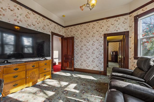 482 Main St, Newcastle, CA 95658