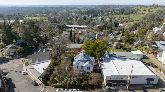 482 Main St, Newcastle, CA 95658