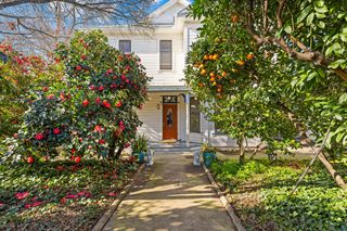 482 Main St, Newcastle, CA 95658