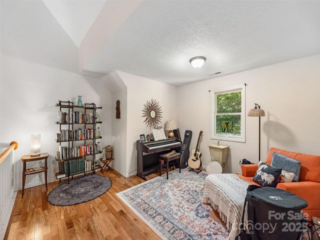 160 Turkey Hollow Court, Waynesville, NC 28785