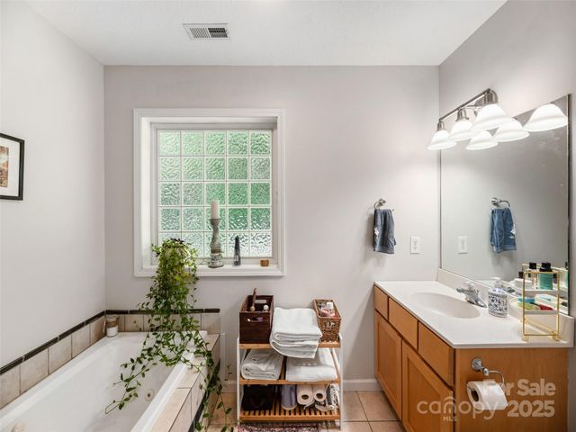 160 Turkey Hollow Court, Waynesville, NC 28785