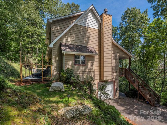 160 Turkey Hollow Court, Waynesville, NC 28785