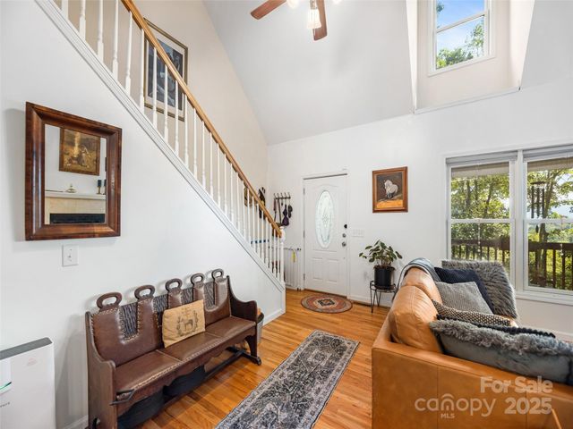 160 Turkey Hollow Court, Waynesville, NC 28785