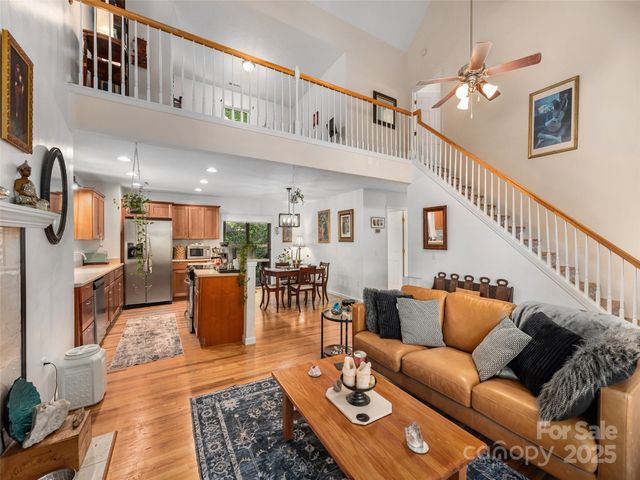 160 Turkey Hollow Court, Waynesville, NC 28785