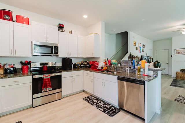5226 FORUM BOULEVARD, Holiday, FL 34690