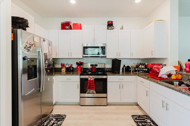 5226 FORUM BOULEVARD, Holiday, FL 34690