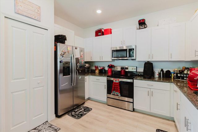 5226 FORUM BOULEVARD, Holiday, FL 34690