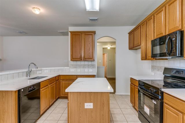 9121 Portage Lane, Plano, TX 75024
