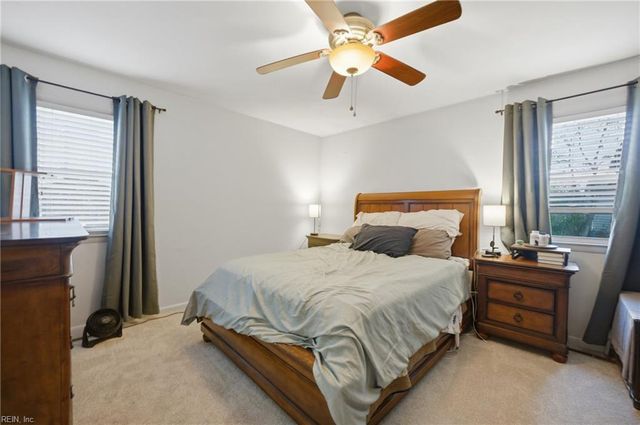 813 Carolyn DR, Chesapeake, VA 23320