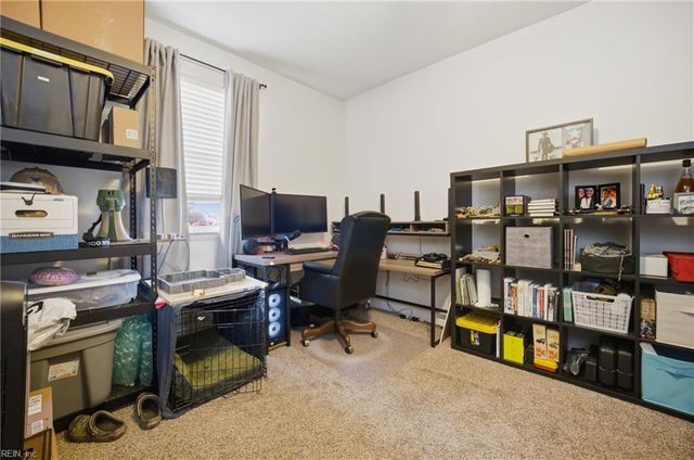 813 Carolyn DR, Chesapeake, VA 23320