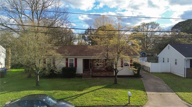 813 Carolyn DR, Chesapeake, VA 23320