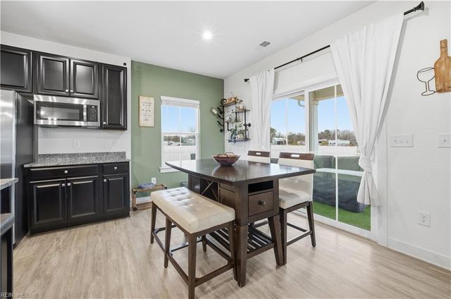 409 Green Lake RD, Moyock, NC 27958