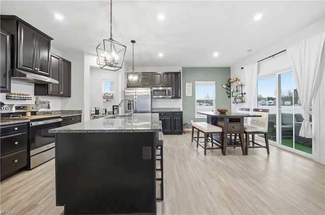 409 Green Lake RD, Moyock, NC 27958