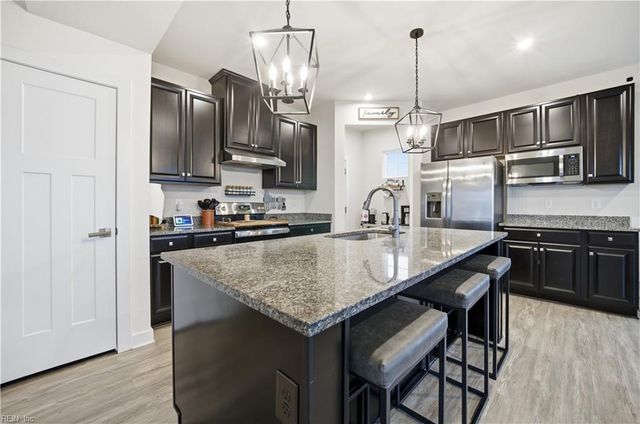 409 Green Lake RD, Moyock, NC 27958