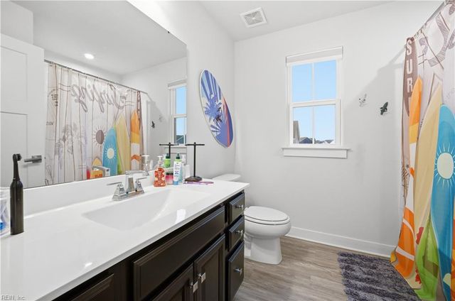 409 Green Lake RD, Moyock, NC 27958