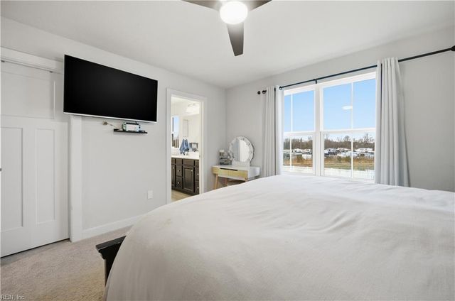 409 Green Lake RD, Moyock, NC 27958