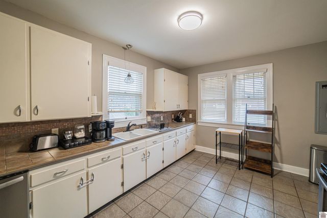 500 N 16th St, Paducah, KY 42001