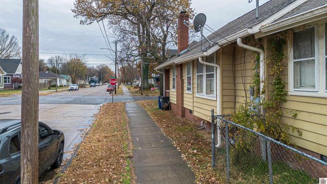 500 N 16th St, Paducah, KY 42001