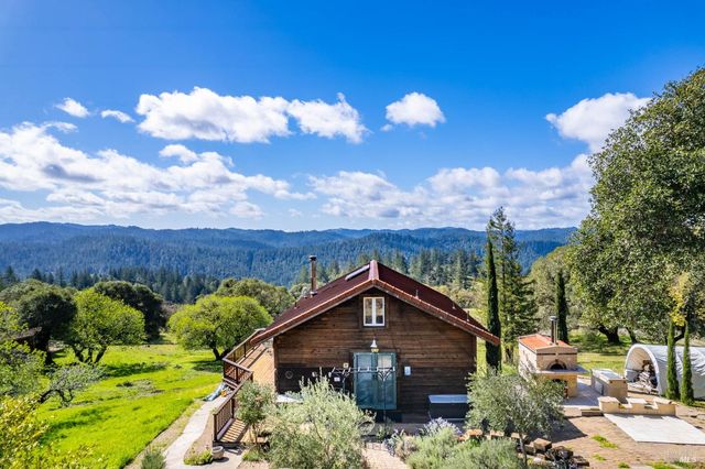 16101 Lost Creek Rd, Yorkville, CA 95494