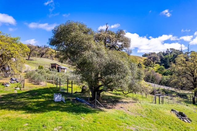 16101 Lost Creek Rd, Yorkville, CA 95494