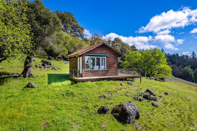 16101 Lost Creek Rd, Yorkville, CA 95494