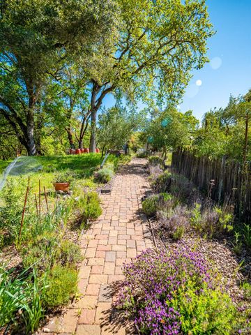 16101 Lost Creek Rd, Yorkville, CA 95494