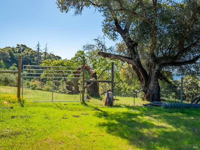16101 Lost Creek Rd, Yorkville, CA 95494