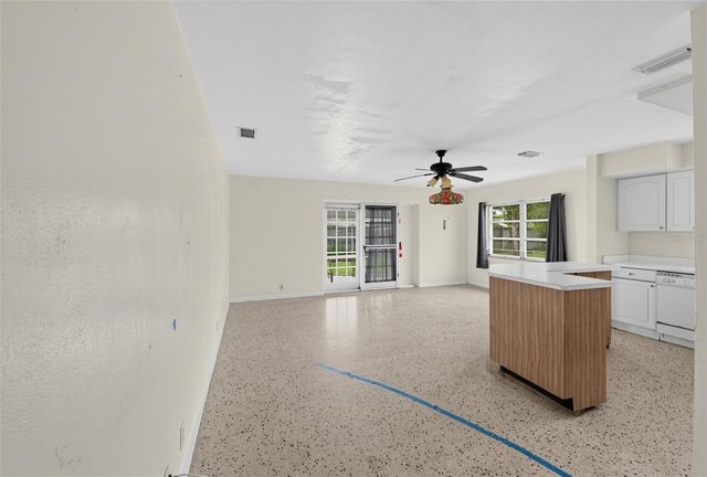 3913 W CASS STREET, Tampa, FL 33609