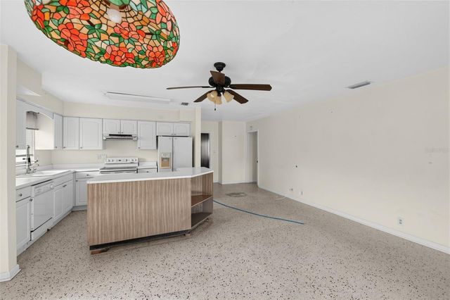 3913 W CASS STREET, Tampa, FL 33609