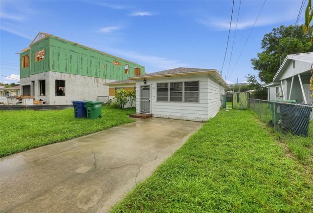 3913 W CASS STREET, Tampa, FL 33609