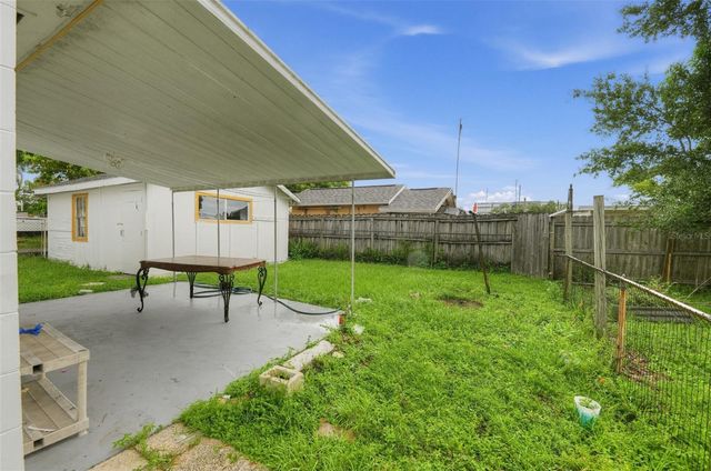 3913 W CASS STREET, Tampa, FL 33609