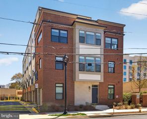 138 N OAK ST, Falls Church, VA 22046