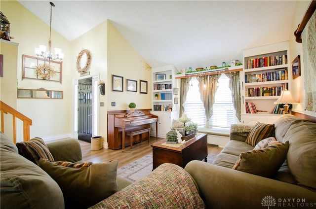 4219 Sugar Leaf Drive, Bellbrook, OH 45440