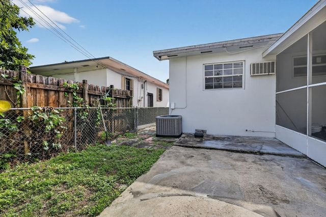 269 NE 110th Terrace, Miami, FL 33161