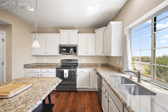 8345 Longleaf Lane, Colorado Springs, CO 80927