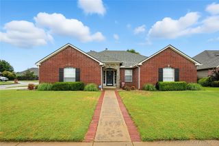 1027 W 118th Street S, Jenks, OK 74037