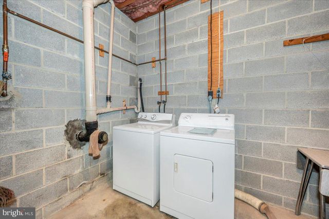 52 WENNER DR, Brunswick, MD 21716