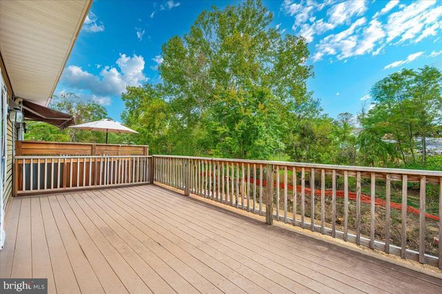 52 WENNER DR, Brunswick, MD 21716