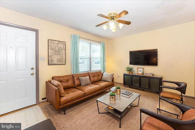 52 WENNER DR, Brunswick, MD 21716