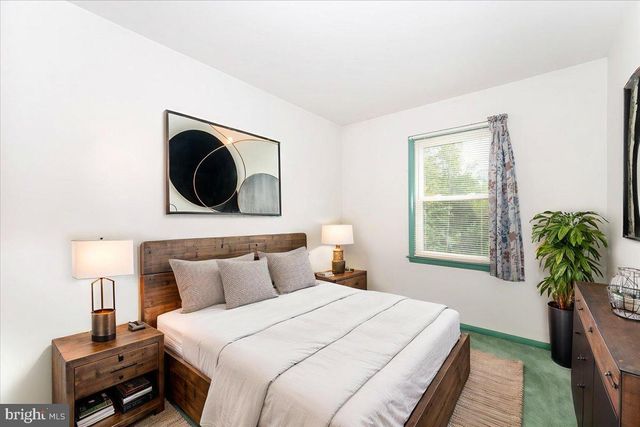 52 WENNER DR, Brunswick, MD 21716