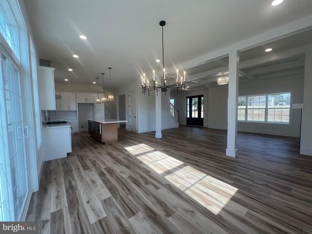 167 ELLICOTT RD, Avondale, PA 19311