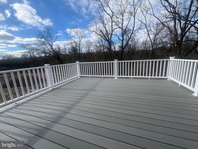 167 ELLICOTT RD, Avondale, PA 19311