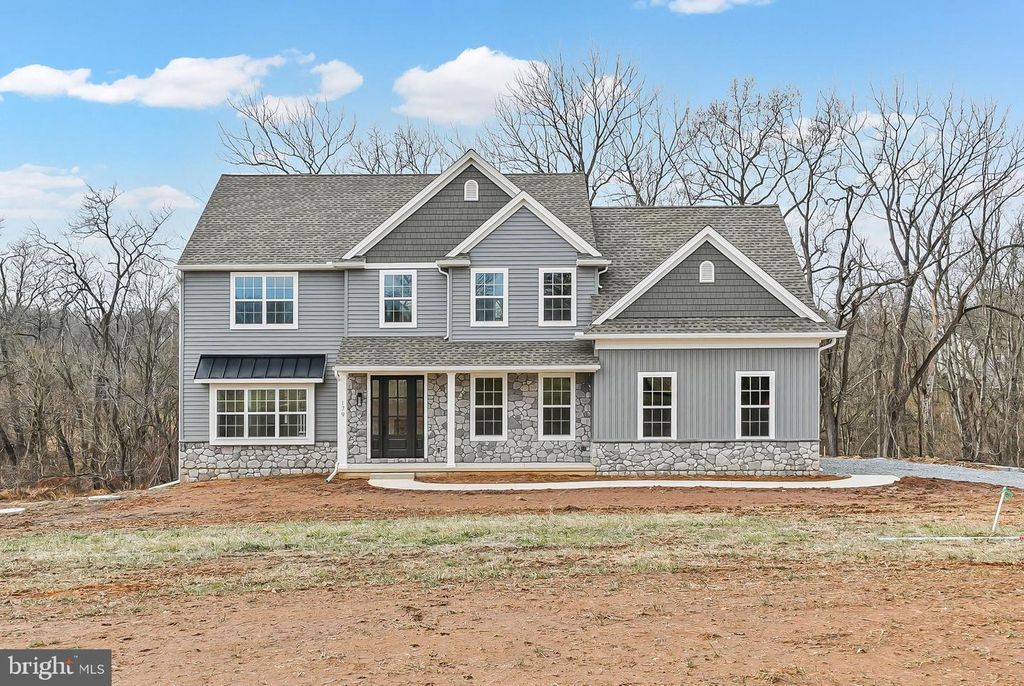 167 ELLICOTT RD, Avondale, PA 19311