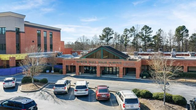 1821 Meadow Green Circle, Gainesville, GA 30501