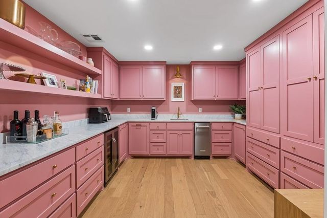 1100 Oak Tree Drive, Edmond, OK 73025