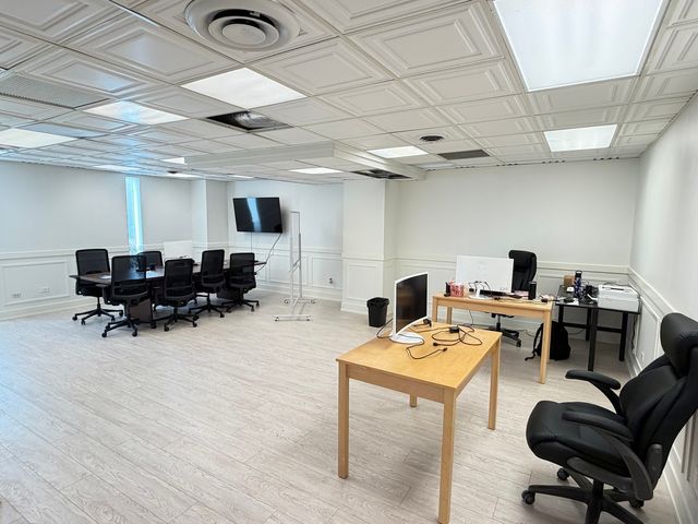 5701 N Sheridan Road CO3, Chicago, IL 60640