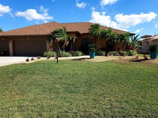 19 MEDALIST WAY, Rotonda West, FL 33947